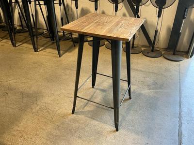 Översiktsbild av Table (6x)